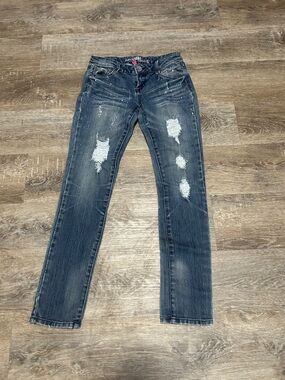 Almost famous distressed blue jeans size 7